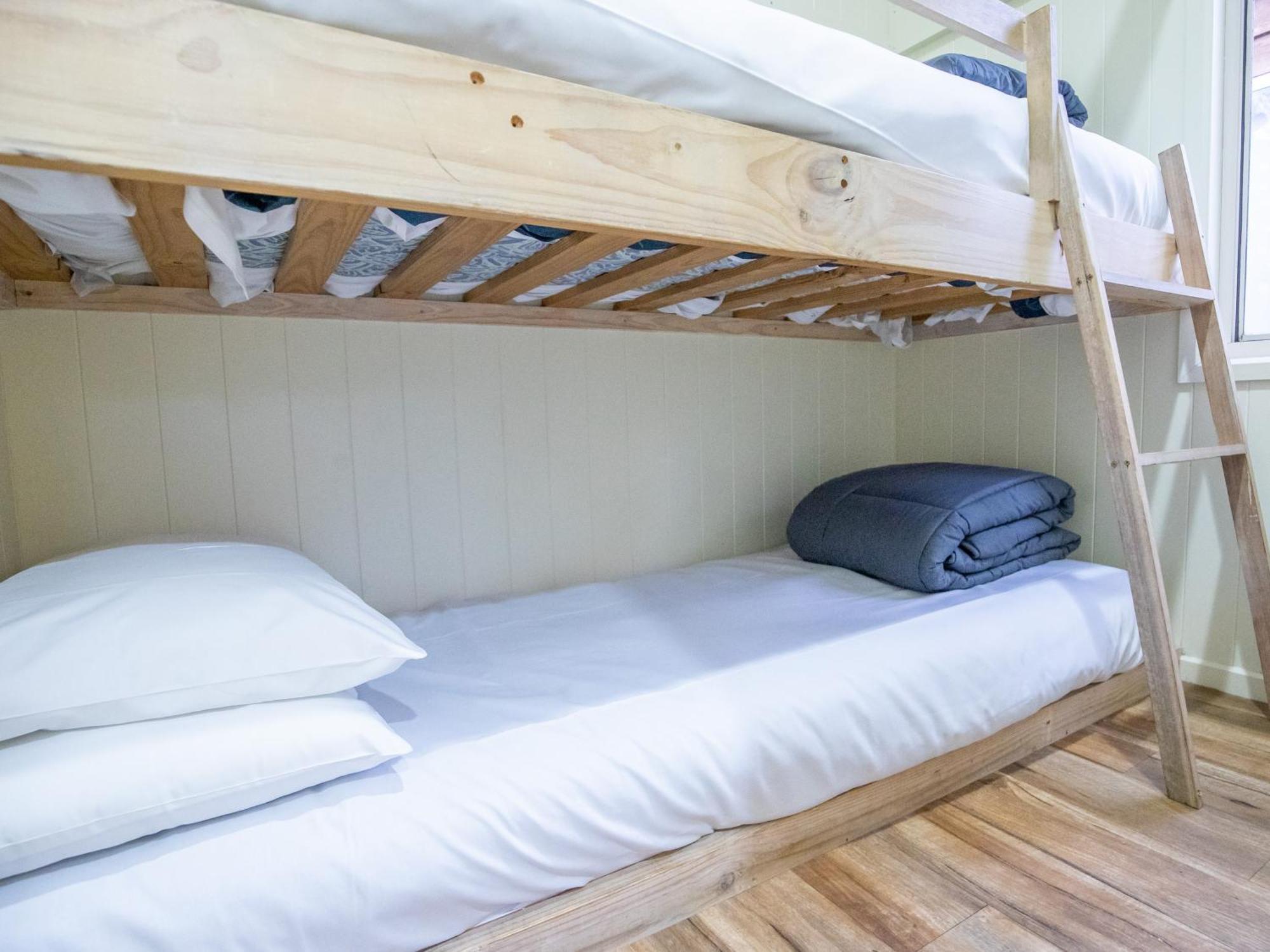Nrma Bright Holiday Park Стая снимка