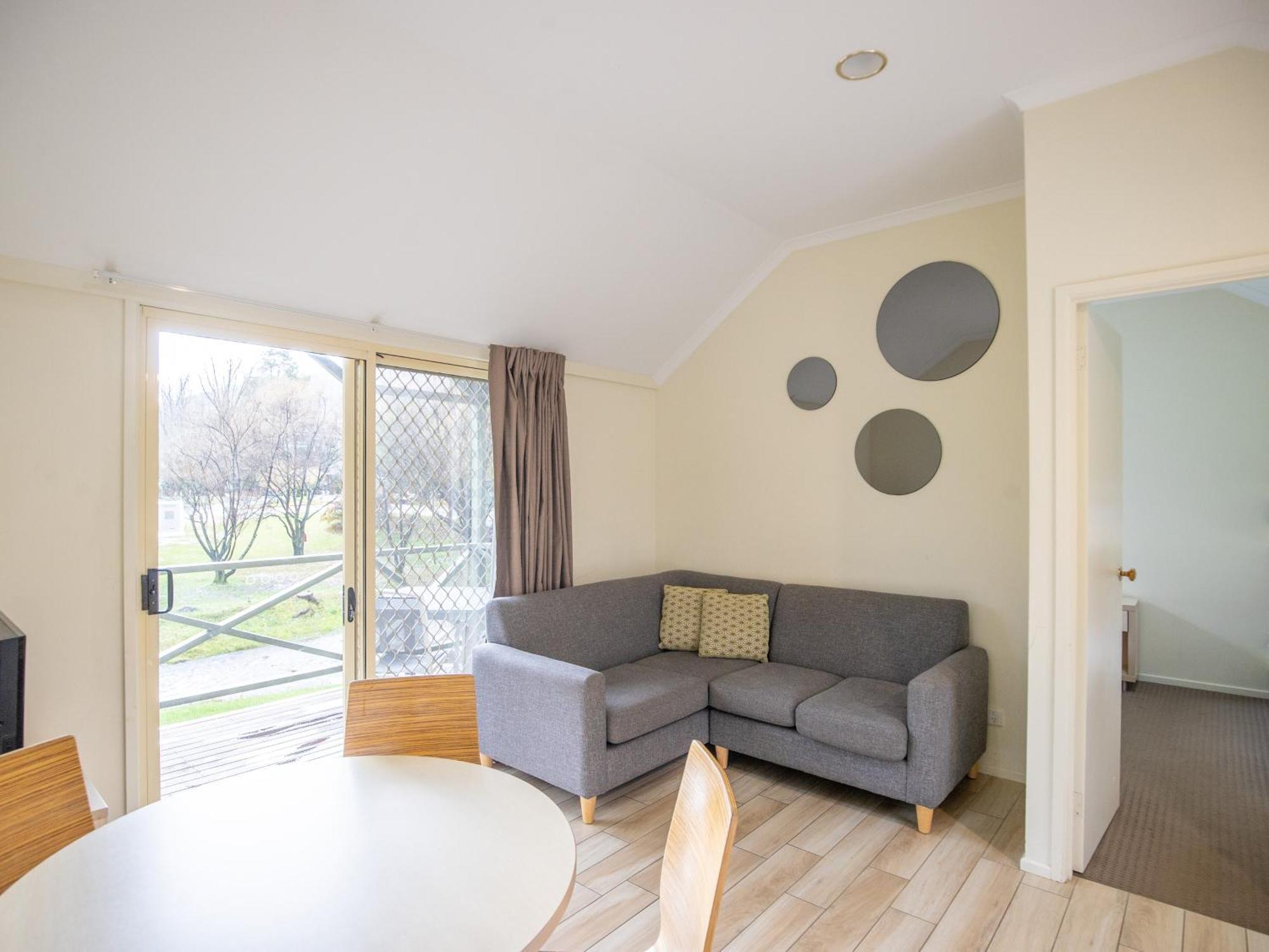 Nrma Bright Holiday Park Стая снимка